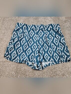 Torrid Challis Short Womens Size 3 Turquoise Geometric
